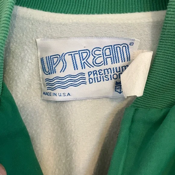 Vintage Upstream Premium Division Super Crest Green